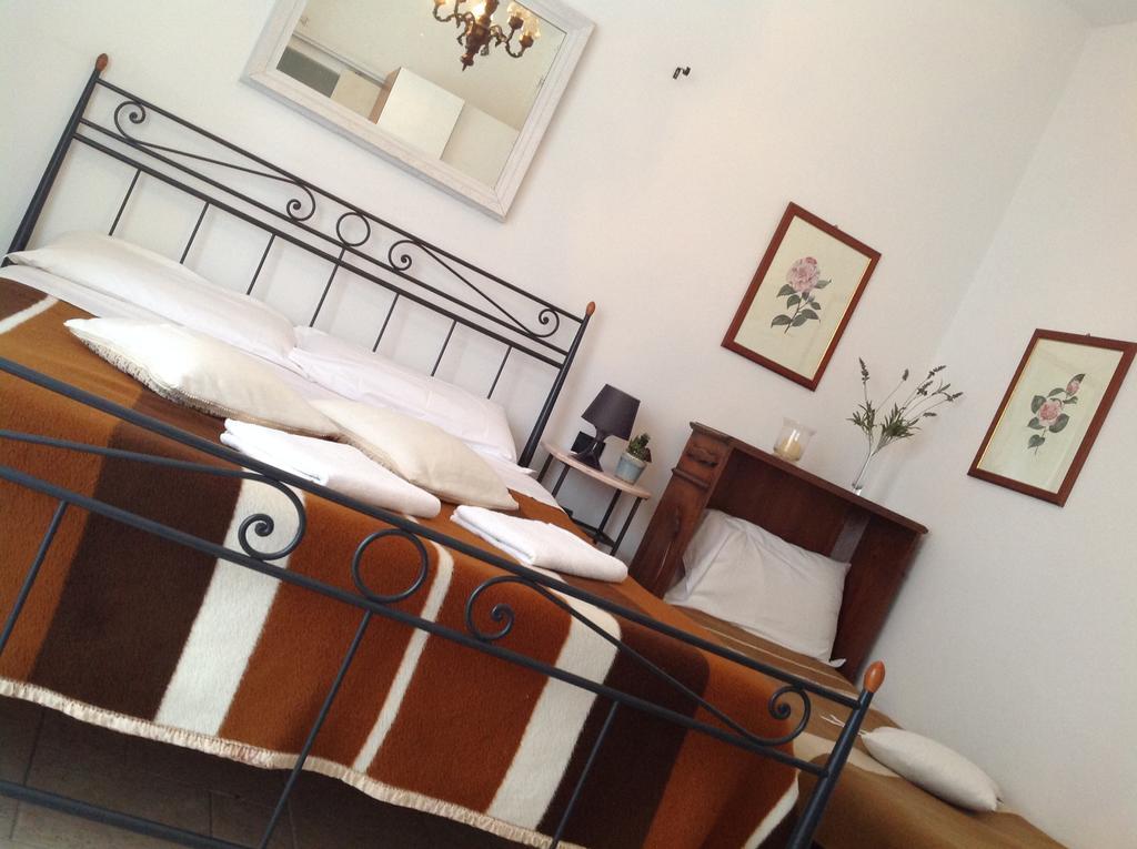 B&B Cheap Holidays Sorso Phòng bức ảnh