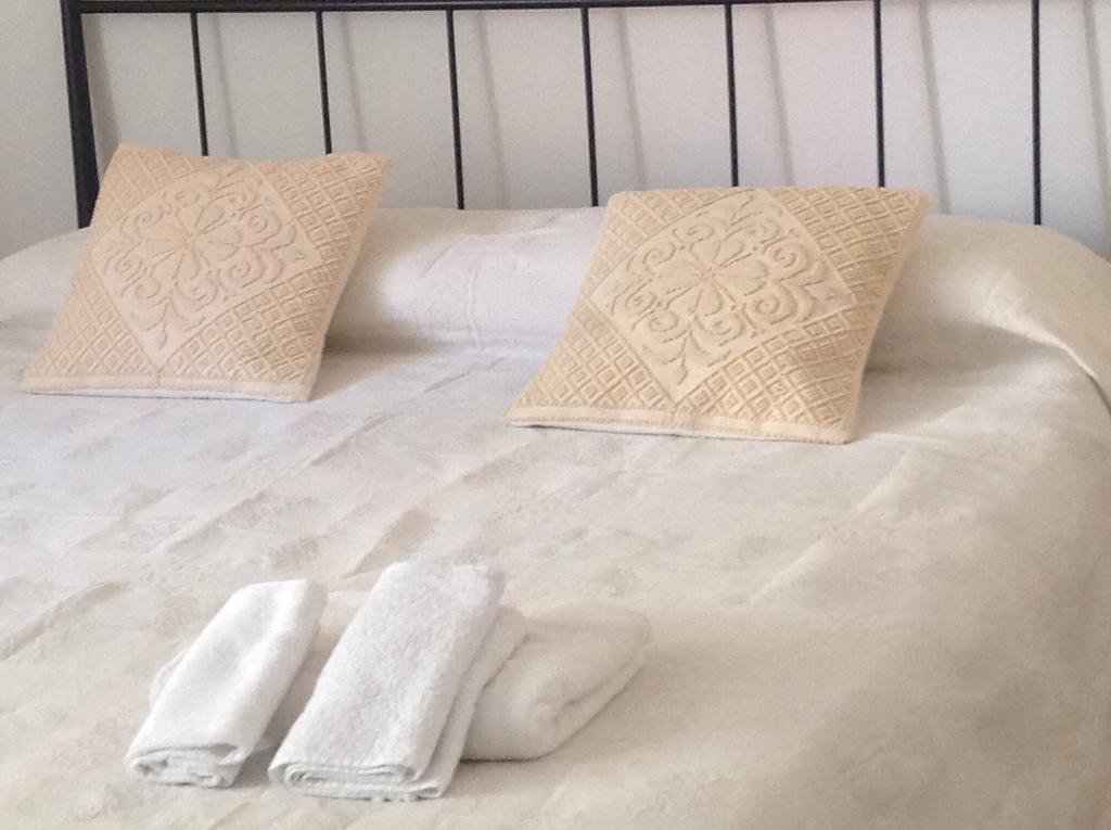 B&B Cheap Holidays Sorso Phòng bức ảnh