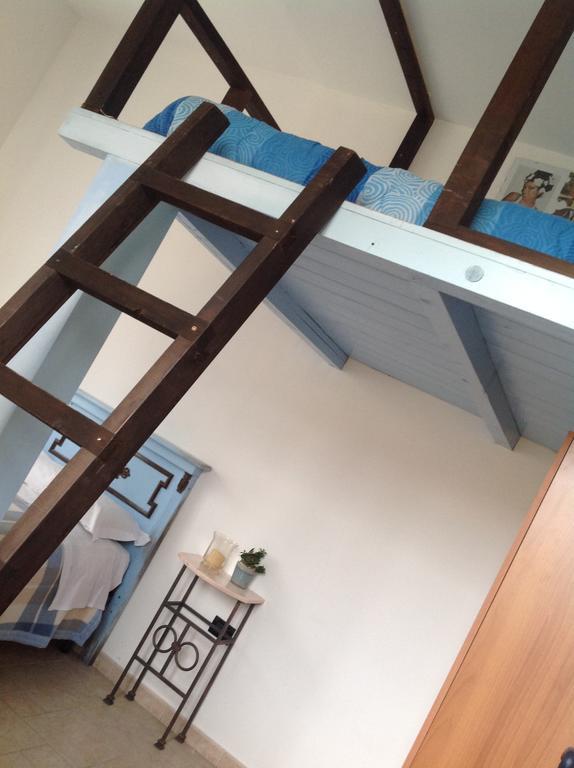 B&B Cheap Holidays Sorso Phòng bức ảnh