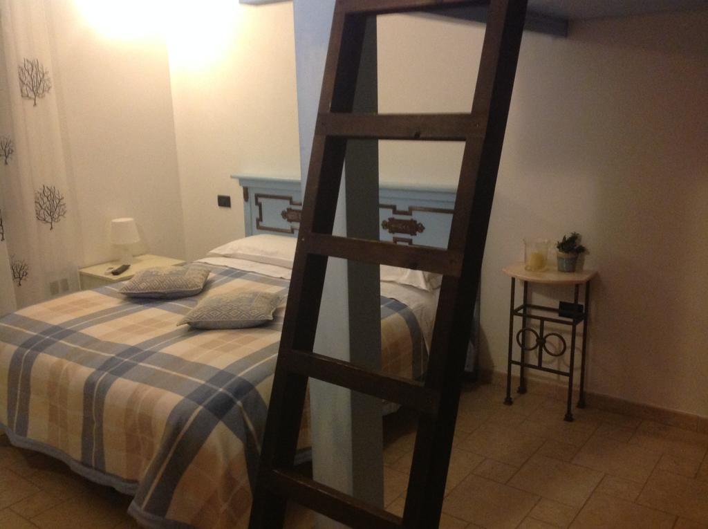 B&B Cheap Holidays Sorso Phòng bức ảnh